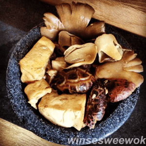 mushrooms clay pot 2